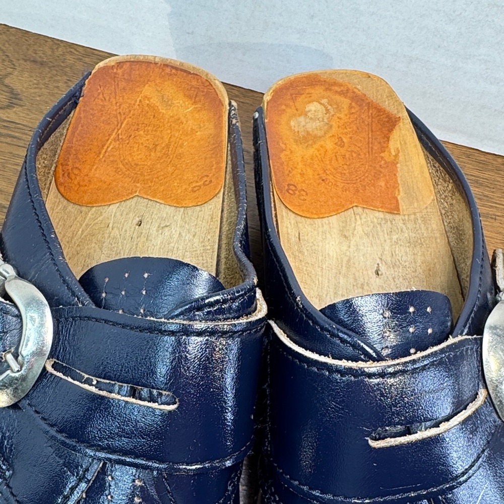 Vintage 70s Womens Bastad Toffeln Wooden Navy Blue Leather Buckle Clogs, sz 38 - Picture 4 of 14